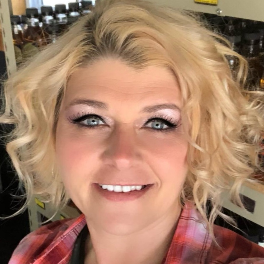 Meet your Posher, Fatisha